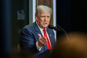 Trump vuole ribattezzare lo Stretto di Hormuz con il suo nome