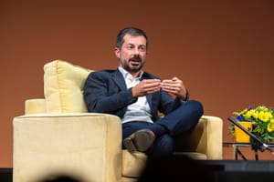 Pete Buttigieg attraversa l'America in vista del 2028