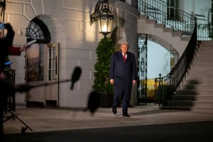 La gestione di Trump della guerra è sempre più caotica