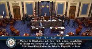 Il Senato USA boccia i limiti ai poteri di guerra di Trump, la guerra in Iran potrebbe allungarsi