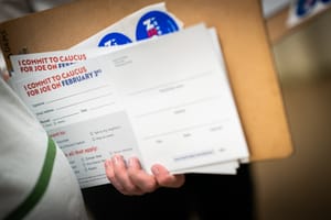 I Dem dell'Iowa minacciano un caucus pirata nel 2028