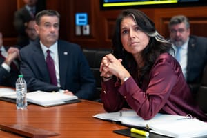 Tulsi Gabbard si dimette da direttrice dell'Intelligence nazionale