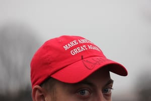 Una nuova ondata di candidati MAGA in corsa per le midterm 2026