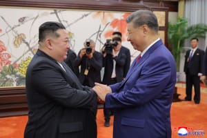 Xi Jinping in Corea del Nord per la prima volta in sette anni
