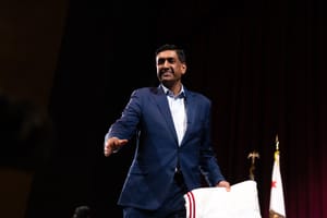 Il deputato Ro Khanna sfida Elon Musk a un dibattito televisivo sui tagli alla spesa pubblica