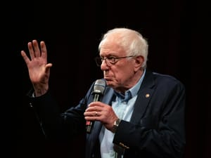 Sanders vuole che lo Stato possieda il 50% delle aziende di intelligenza artificiale