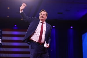 Trump appoggia il fondatore di MyPillow come governatore del Minnesota