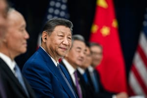 Xi Jinping usa le tattiche di Stalin e Mao per restare al potere per sempre
