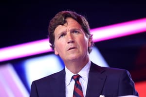 Tucker Carlson vuole aiutare a costruire un terzo partito negli Stati Uniti