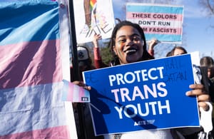 Un distretto scolastico fa causa all'amministrazione Trump sulle politiche per gli studenti transgender