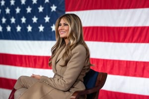 L'Iran minaccia Melania Trump mentre Washington tratta con Teheran