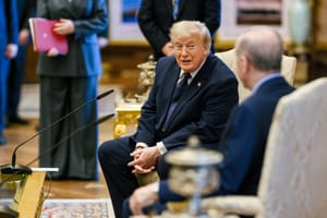 Il potere di Trump nasce dalla disponibilità a violare ogni norma, regola e legge