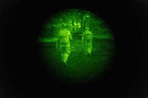 Il nuovo capo dell'intelligence americana licenzia decine di funzionari ritenuti "deep state"