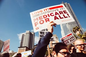 I Dem ripensano il Medicare for All per non ripetere gli errori del 2020