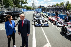 Trump chiude l'estate con una gara di IndyCar tra i monumenti di Washington