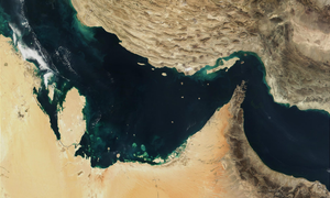 L’Iran detta le condizioni su Hormuz, gli arsenali Usa frenano Trump