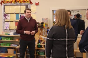 Pappas e Sununu vincono le primarie in New Hampshire e si sfideranno per il Senato