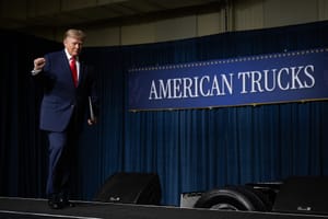 Trump torna in Texas per salvare Paxton, che in privato gli dà la colpa dei suoi guai