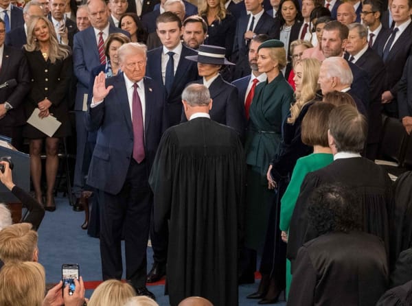 La prima (turbolenta) settimana di Trump
