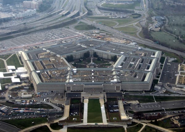 Tagli al personale civile del Pentagono: fino a 76.000 posti a rischio nell’ambito della riforma federale di Trump