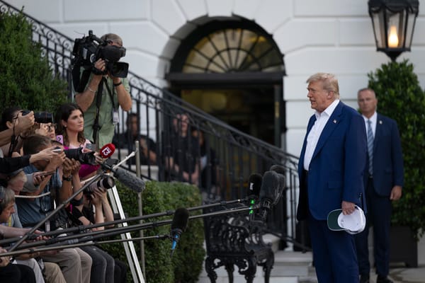 Trump rilancia i dubbi sulla solidarietà atlantica