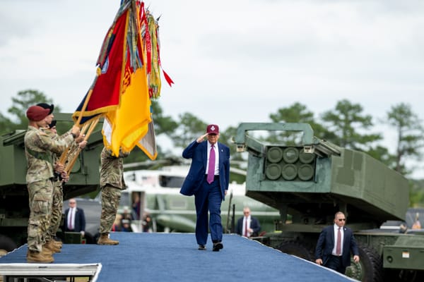Trump annuncia il ripristino dei nomi confederati per sette basi militari