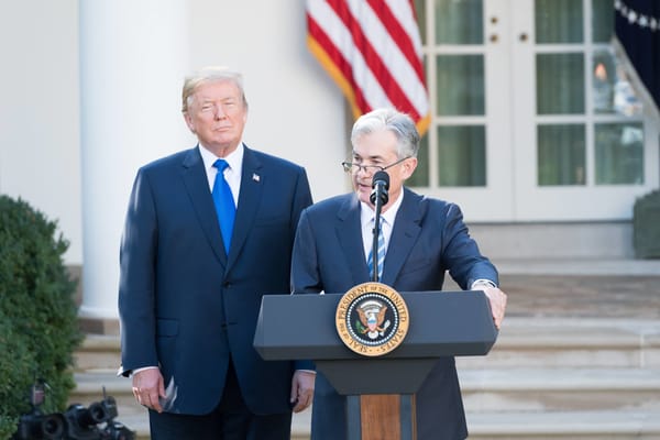 Trump minaccia ma non licenzia il presidente della Federal Reserve
