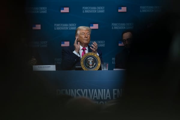 Trump lancia un piano per la supremazia americana nell’intelligenza artificiale