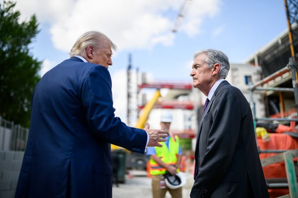 Trump minaccia un’azione legale contro Powell