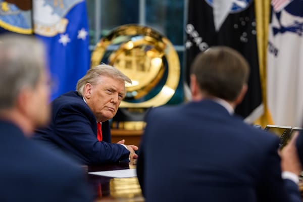 Trump e l’espansione senza precedenti del potere presidenziale