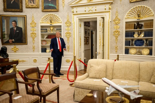 Trump rinuncia alle vacanze per concentrarsi sui negoziati tra Ucraina e Russia