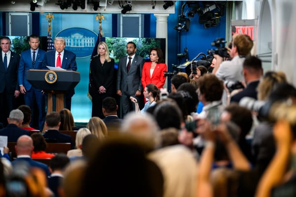 Trump schiera l'esercito a Washington DC