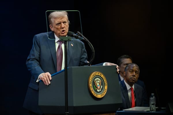 Trump fa causa al New York Times per diffamazione e chiede 15 miliardi di dollari