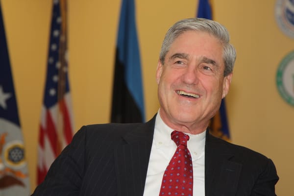 L'ex direttore dell'FBI Mueller ha il Parkinson e non potrà testimoniare al Congresso