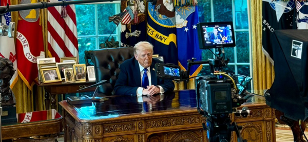 Trump chiede a Israele di fermare i bombardamenti su Gaza, Hamas accetta parzialmente il piano di pace