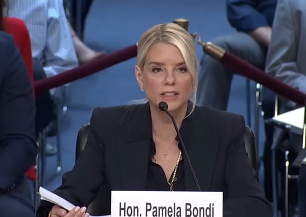 La procuratrice generale attacca i senatori invece di rispondere alle domande
