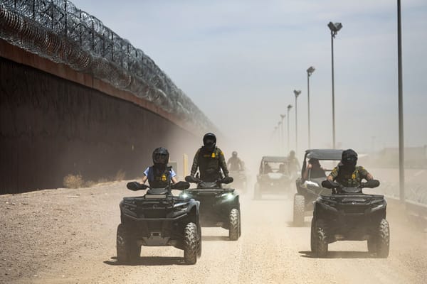 Trump vieta l'ingresso negli Stati Uniti a cinque nuovi paesi