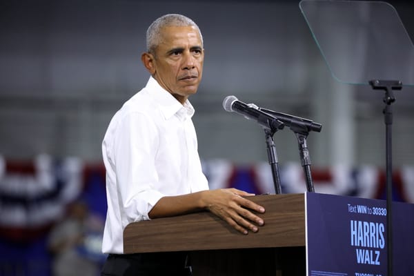 Trump chiede l'arresto di Obama per tradimento