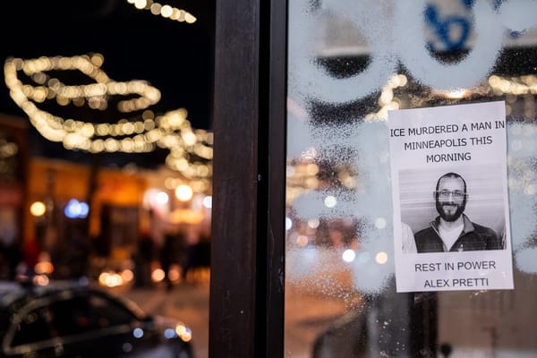 Trump evasivo sulla sparatoria di Minneapolis: "Stiamo analizzando tutto"