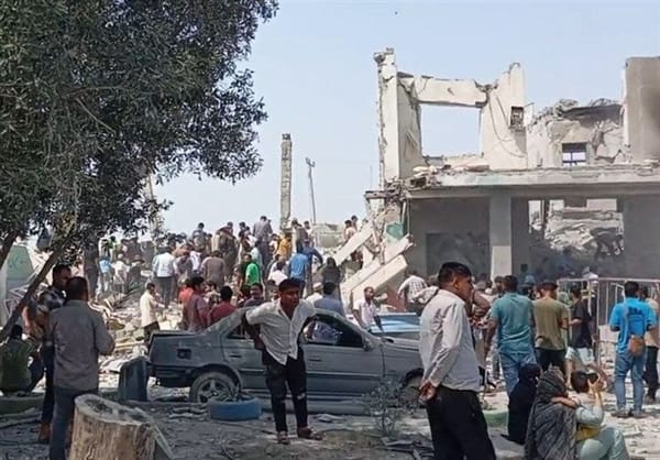 Un missile ha colpito una scuola femminile in Iran: almeno 108 vittime, quasi tutte bambine