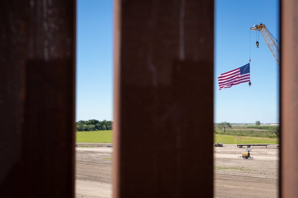 Il muro di Trump divide il Texas e mette in difficoltà i repubblicani
