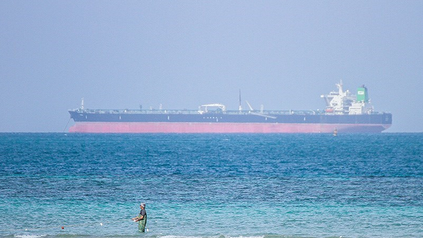 Iran, gli Usa valutano di occupare l’Isola di Kharg mentre la crisi energetica si aggrava