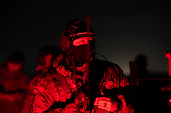 Migliaia di marines arrivati in Medio Oriente, il Pentagono si prepara a operazioni via terra in Iran