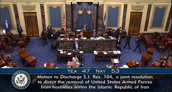 Il Senato USA boccia i limiti ai poteri di guerra di Trump, la guerra in Iran potrebbe allungarsi