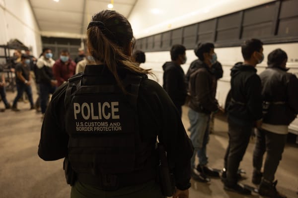 Come Trump espelle migranti in paesi terzi