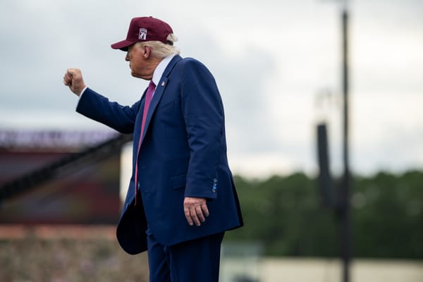 Trump parla di guerra, non di economia: i repubblicani temono per le elezioni di metà mandato