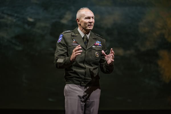 Hegseth manda via il capo di stato maggiore dell'esercito