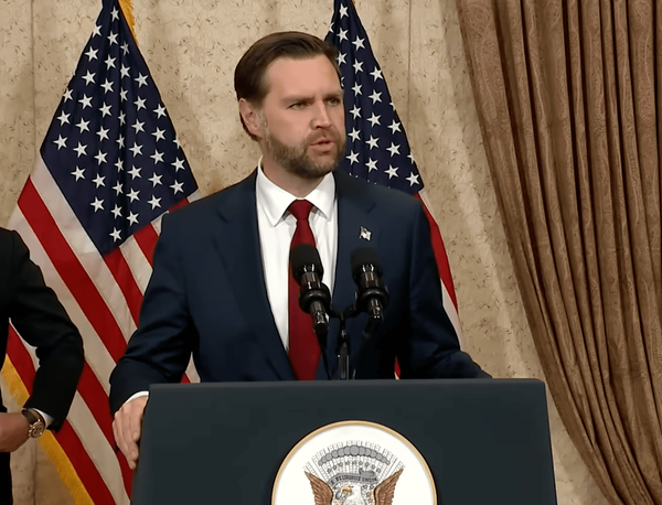 Sono già falliti i negoziati tra Stati Uniti e Iran a Islamabad, Vance lascia il Pakistan