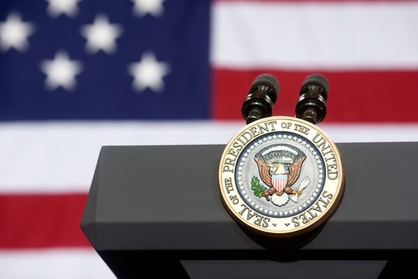 Come Trump sta mettendo a dura prova la Costituzione americana