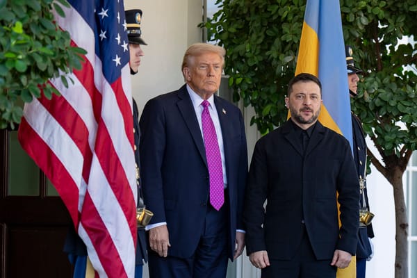 Zelensky chiede aiuto a Trump per difendersi dai missili balistici russi